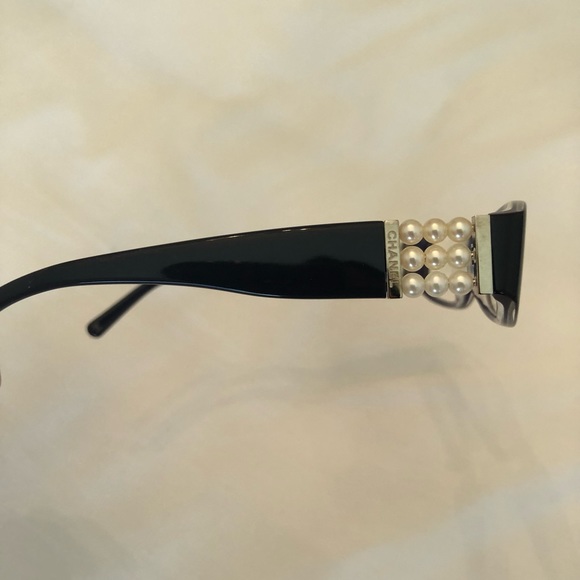 CHANEL Eyeglasses - Picture 6 of 9